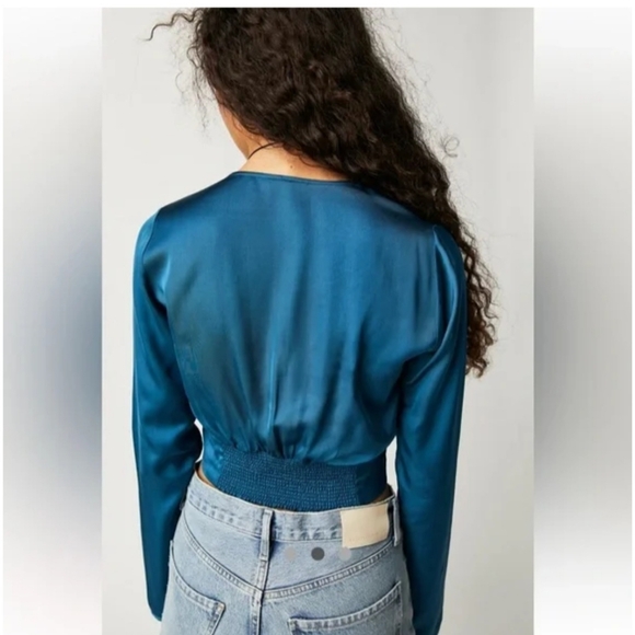 Free People cropped silk blouse - Picture 2 of 5